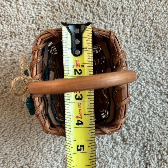 Vintage Mini Tree Wicker basket Holiday gift card decor storage‎ - Picture 5 of 6